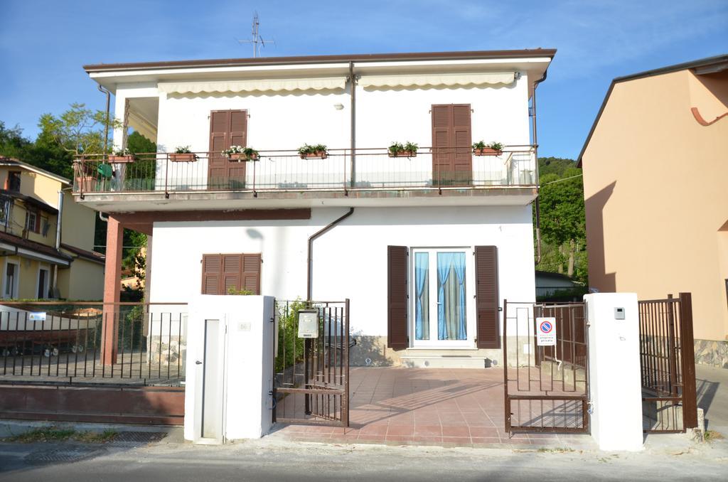 מונטה מרצ'לו La Perla Del Magra Holidays House מראה חיצוני תמונה